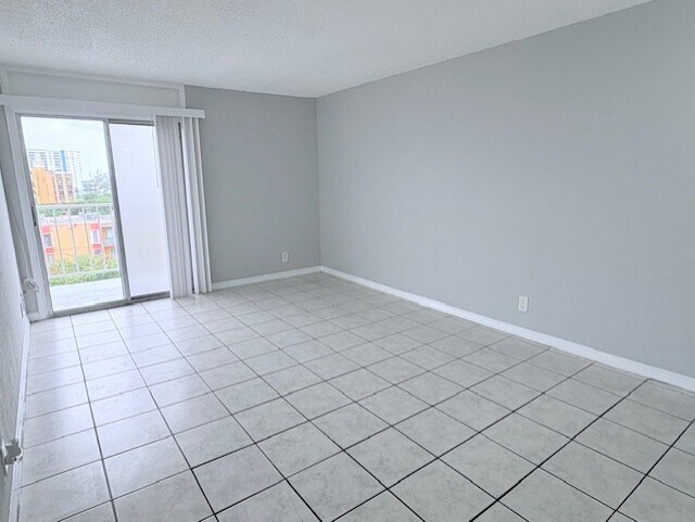 Foto del edificio - 801 NW 47th Ave