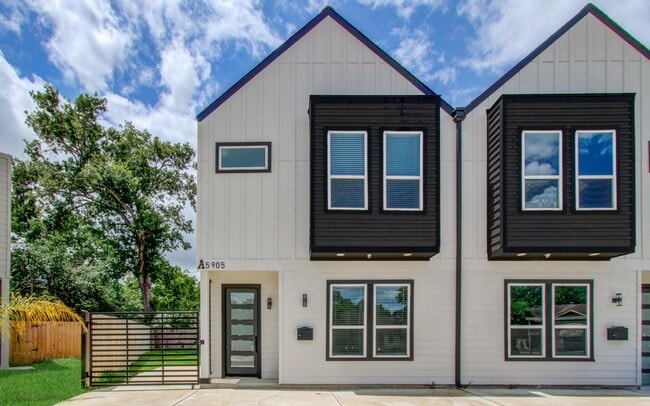 Building Photo - 5905 Crest Ct
