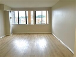 Foto del edificio - 1731 Beacon St
