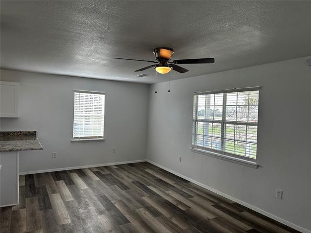 Foto del edificio - 1979 Fm 2649