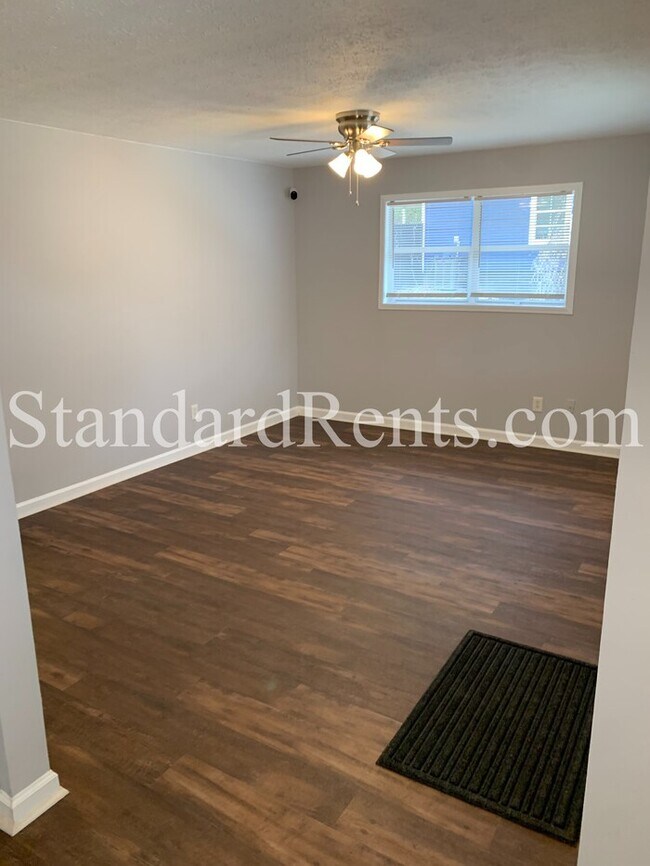 Building Photo - Cute West Midtown Bungalow