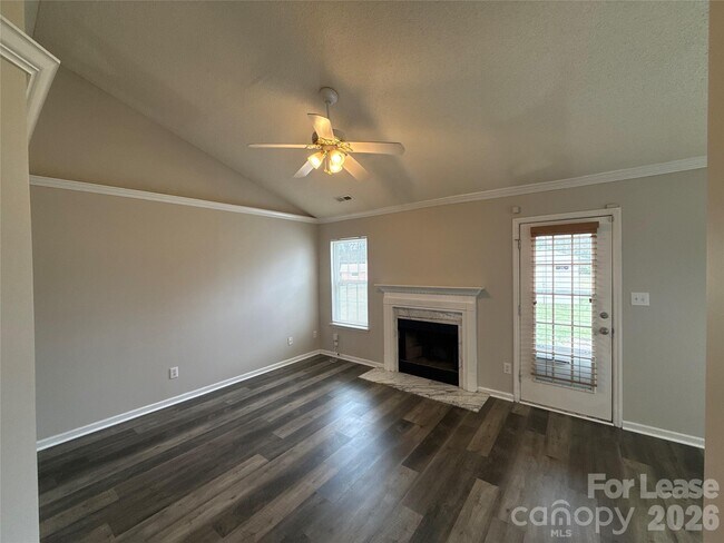 Building Photo - 1511 Hudson Graham Ln