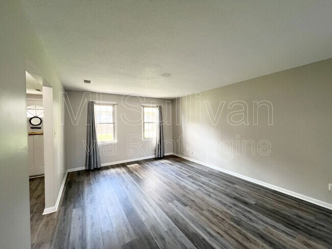 Foto del edificio - 625 W Front St