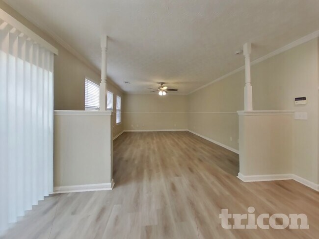Foto del edificio - 5316 Paddington Ln