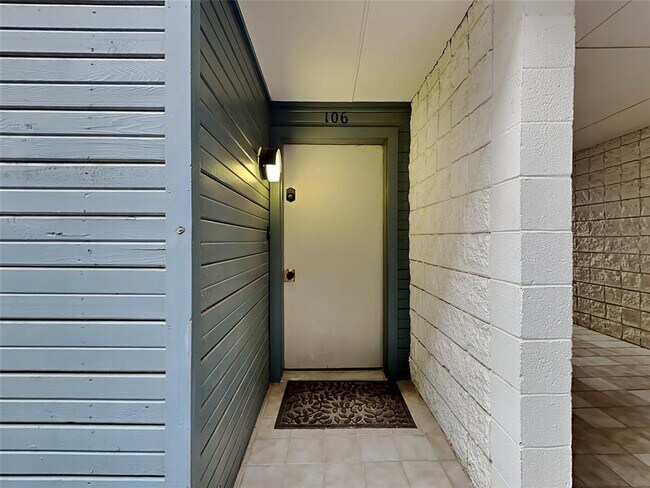 Foto del edificio - 901 NW 7th St