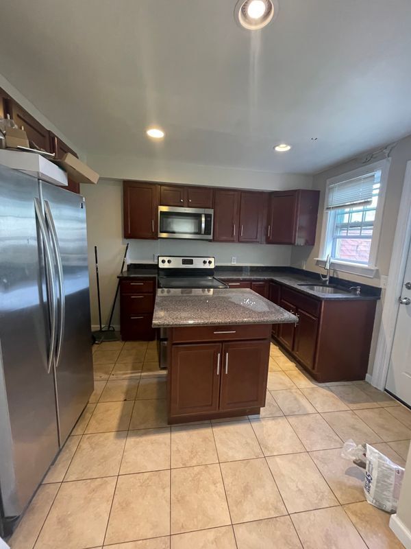 Foto del edificio - 398 Wellington Ave