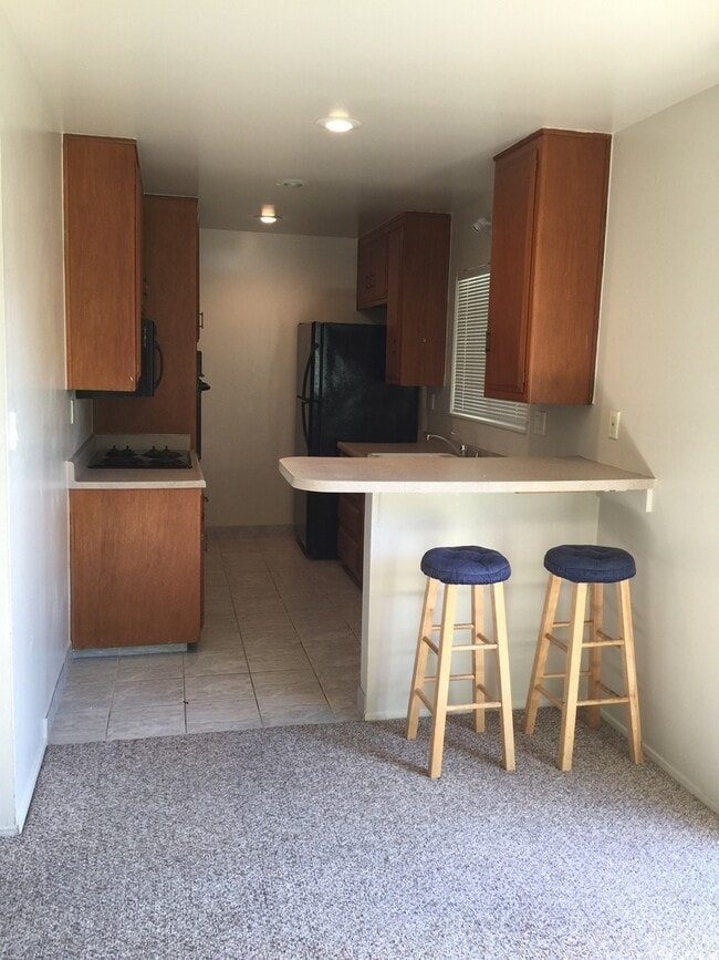 Foto del edificio - Ground Level 1 bedroom Condo Available soon