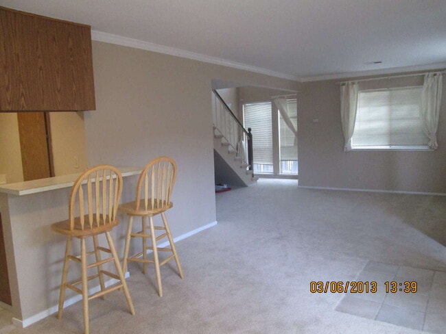 Foto del edificio - Desirable Stonegate-FALL RENTAL