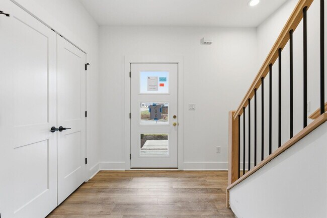 Building Photo - 508 Cripple Creek Cir