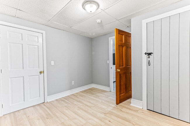 Apartment 1 - White Mountain Highway