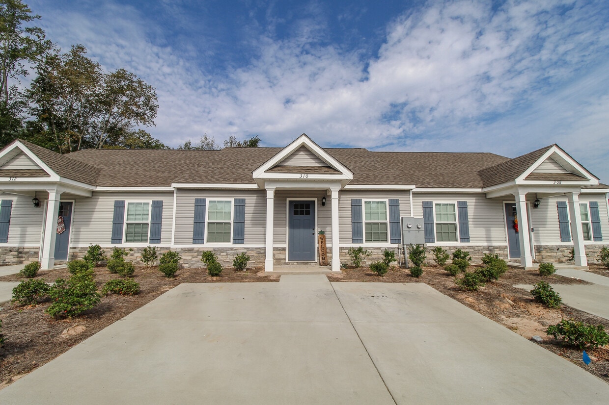 310 Robbins Rd, Statesboro, GA 30458 House for Rent in Statesboro, GA