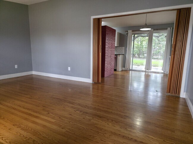 Foto del edificio - Two Bedroom home located in Central San Antonio