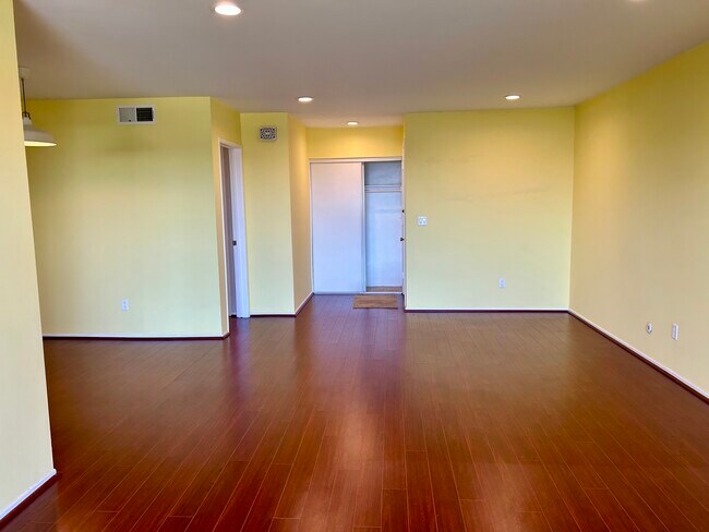 Foto del edificio - 1301 S Atlantic Blvd