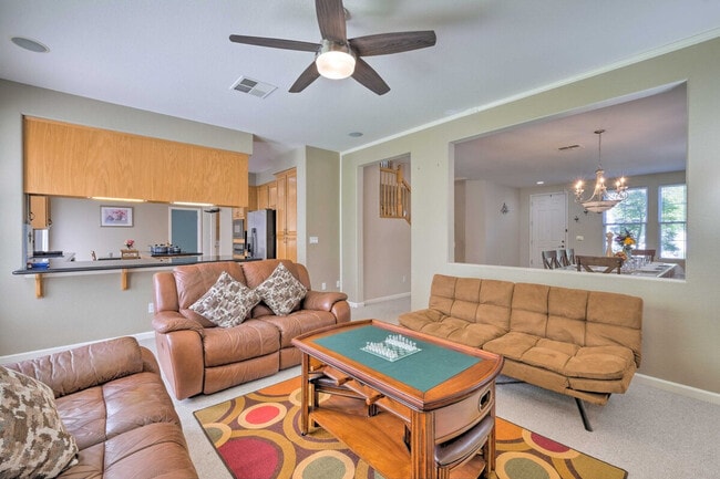 Building Photo - 264 Ridgeview Dr