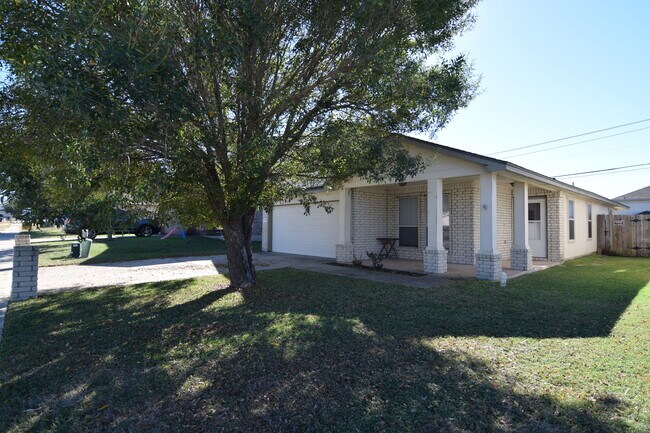 Building Photo - 4612 Donegal Bay Ct