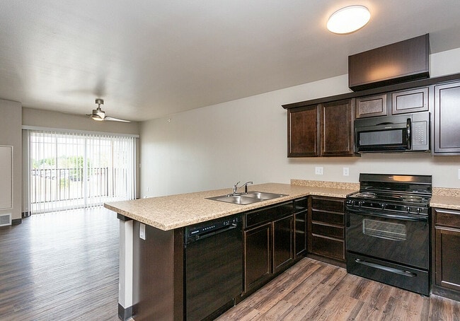 Building Photo - Sonoma Square