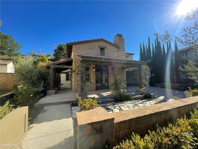 Foto del edificio - 4 br, 3 bath House - 14 Katy Rose Ln