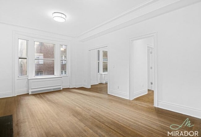 Building Photo - 3 bedroom in New York NY 10028
