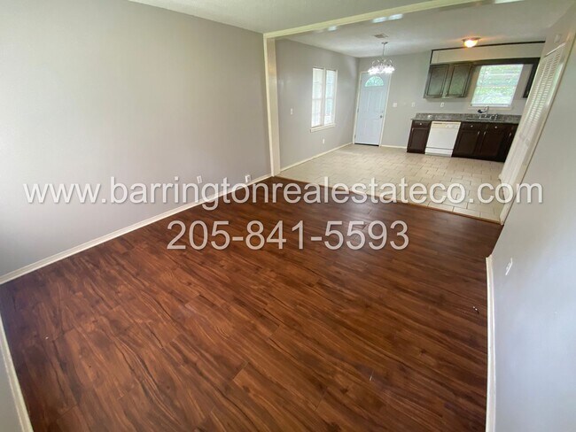 Foto del edificio - 4985 Karen Ln