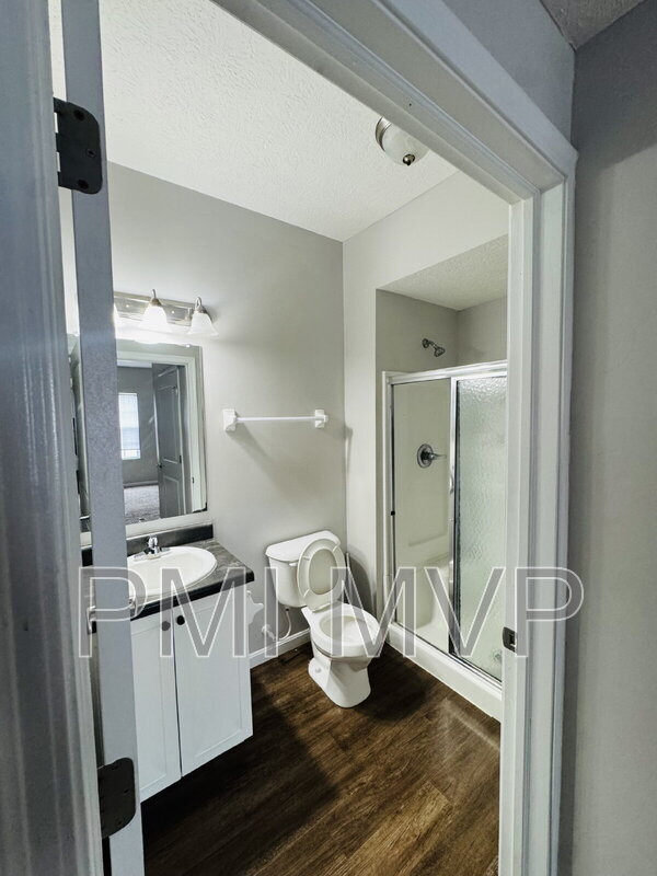 Foto del edificio - 874 Taylor Station Rd