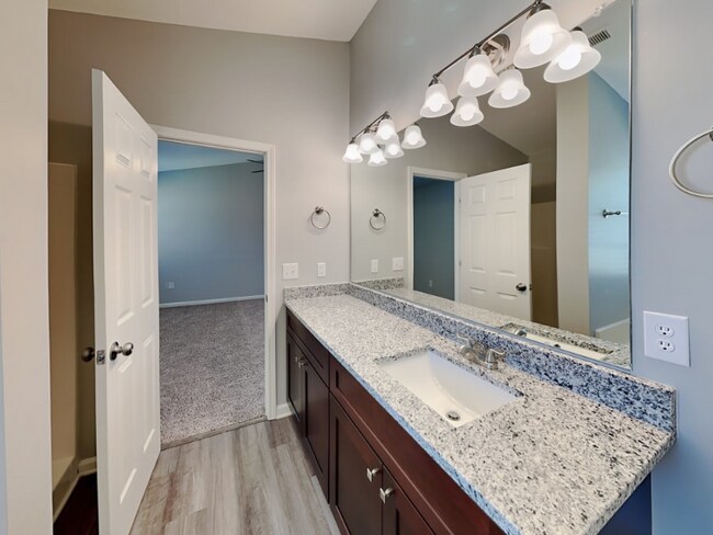 Foto del edificio - 4232 Devonbridge Ln