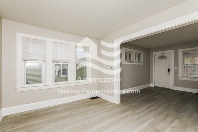 Building Photo - 2415 Central Ave