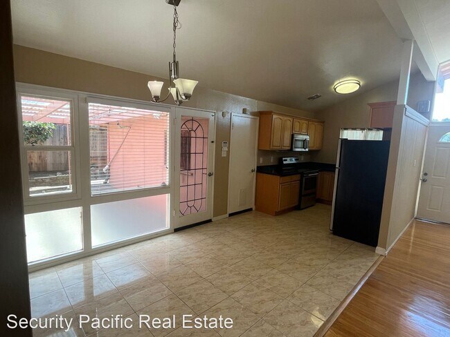 Foto del edificio - 3 br, 2 bath House - 2513 Moyers Rd
