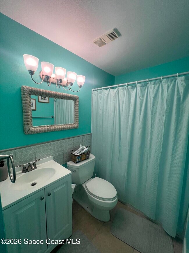 Building Photo - 426 Beach Park Ln