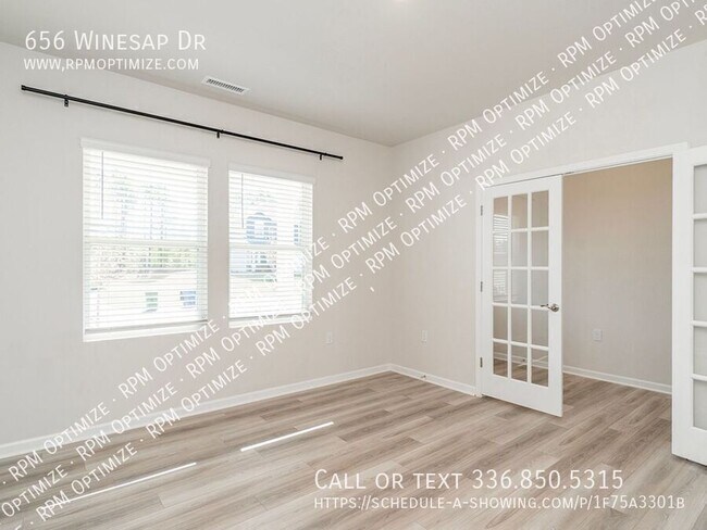 Foto del edificio - 656 Winesap Dr