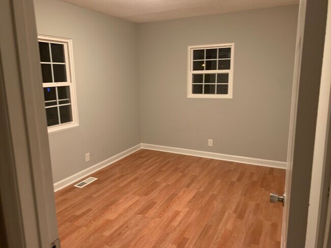 Foto del edificio - 629 Northway Dr