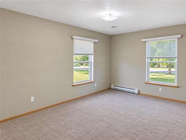 Foto del edificio - 1305 Bayberry Ave