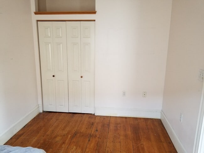 Building Photo - 72 Gore St