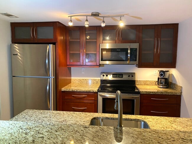Building Photo - 4530 SW 68th Court Cir