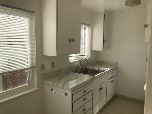 Kitchen - 700 Walnut St
