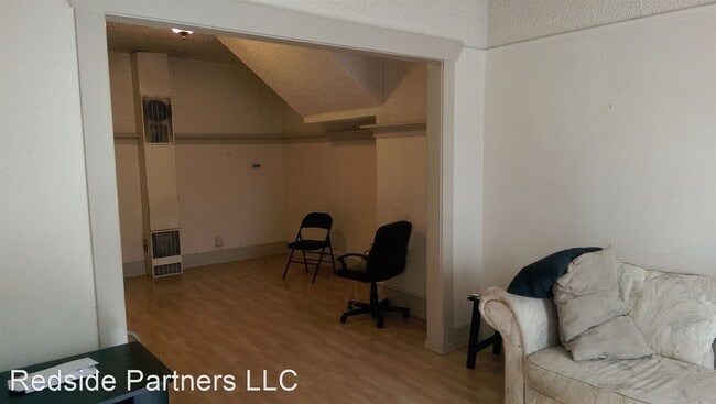 Building Photo - 1050 N 36th St