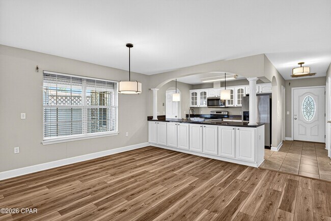 Foto del edificio - 114 Lakeridge Dr