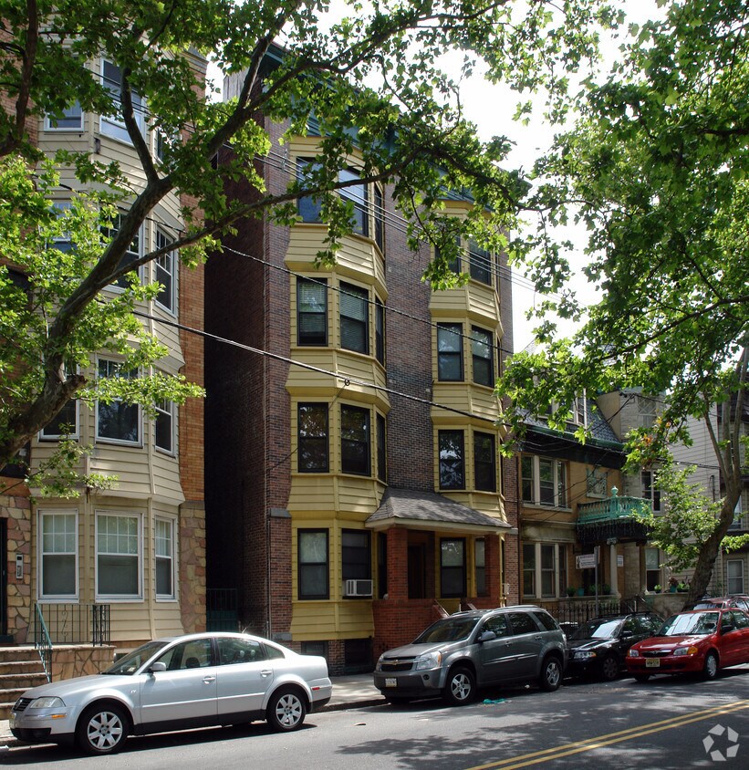 Foto principal - 339 Walnut St