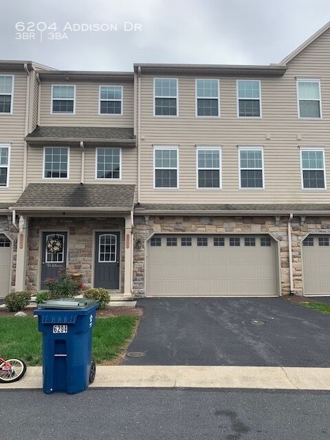 Primary Photo - 6204 Addison Dr