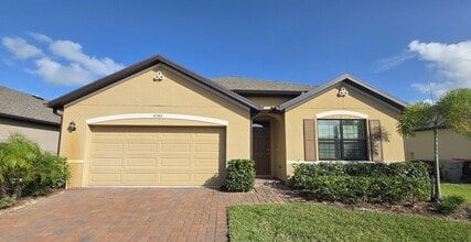 Building Photo - 6580 Canterbridge Dr