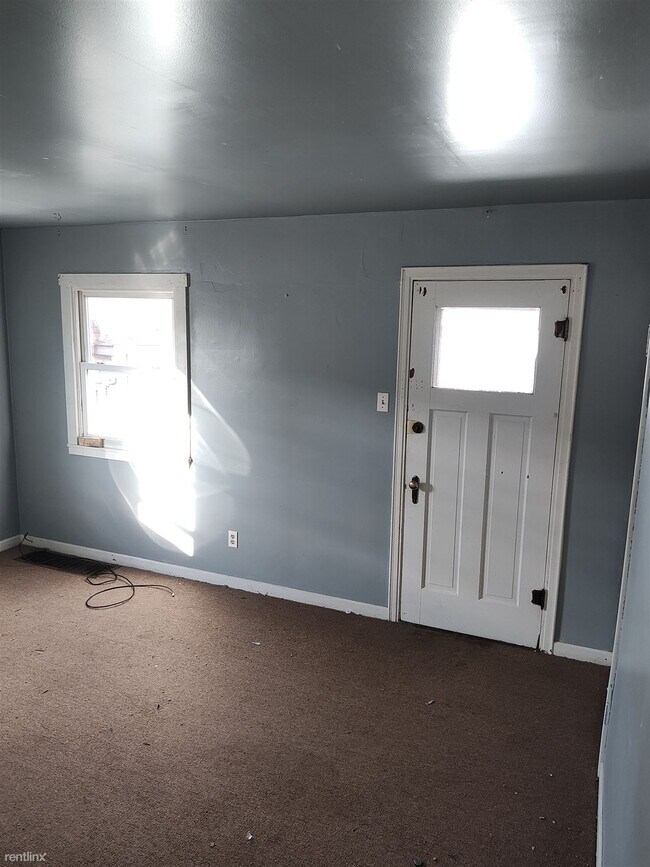 Building Photo - 1 br, 1 bath Duplex - 1430 Ridge Avenue A