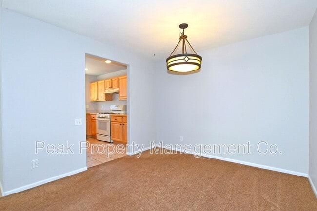 Building Photo - 2203 Copper Creek Dr
