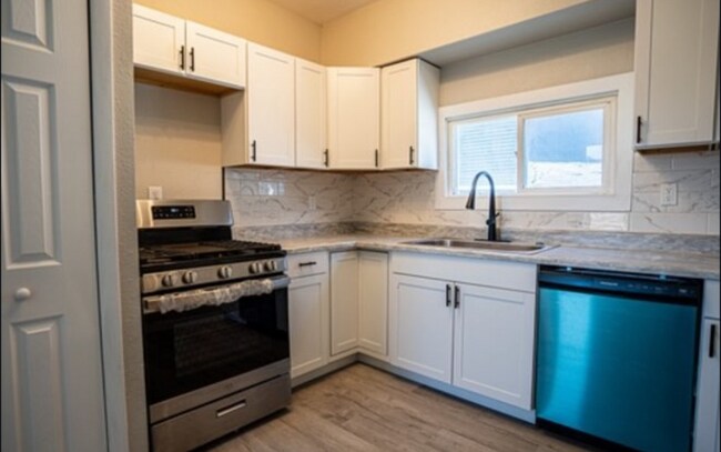 Foto del edificio - 619 W 7th St