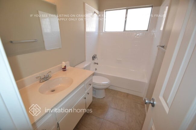 Building Photo - 12761 Harlow Ave