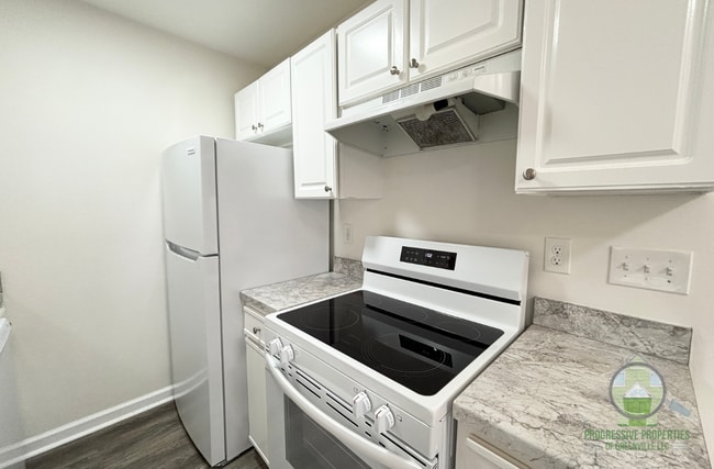 Building Photo - 522 Mcneely Cir