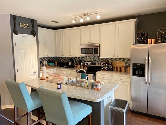 Building Photo - 9560 Muse Pl