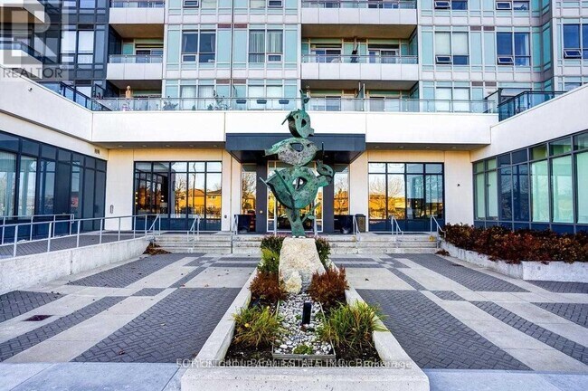 Building Photo - 7900 Bathurst St
