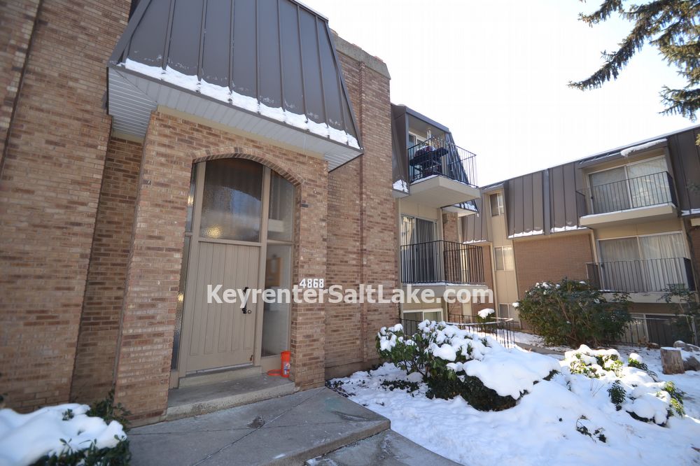 Primary Photo - 4868 S Highland Cir