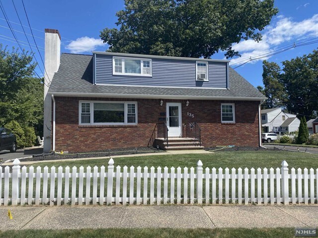 Foto principal - 135 11th Ave