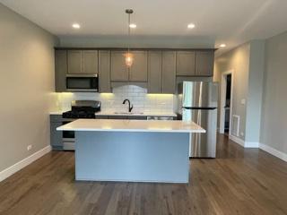 Foto del edificio - 1347 W 47th St