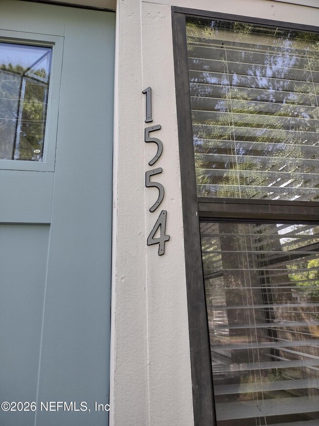 Building Photo - 1552 Naldo Ave